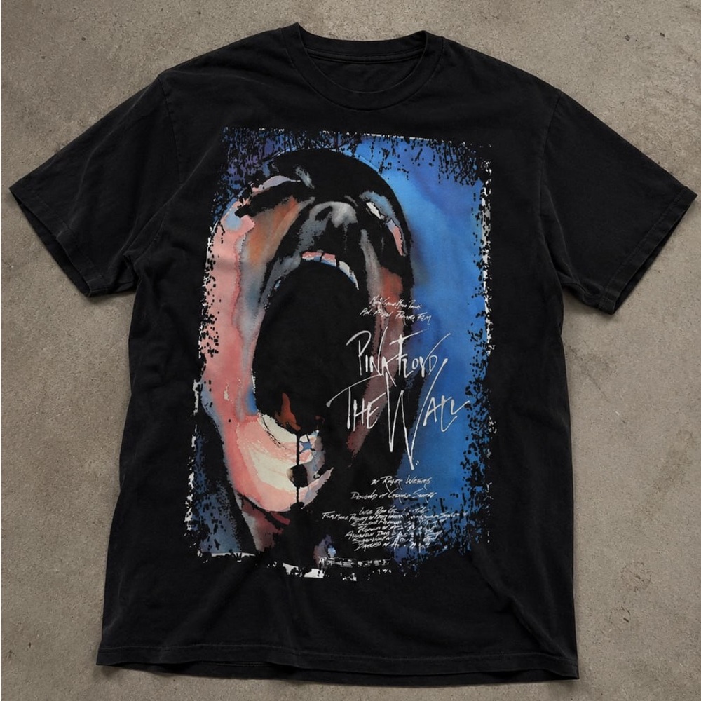 Pink Floyd 'The Wall' Graphic Tee - Black